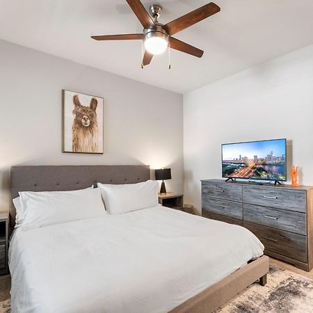 Apartamento Luxury Central Apts - Free Parking, Gym, Fast Wifi Austin Exterior foto