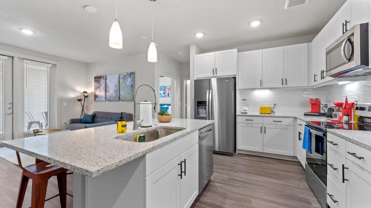 Apartamento Luxury Central Apts - Free Parking, Gym, Fast Wifi Austin Exterior foto