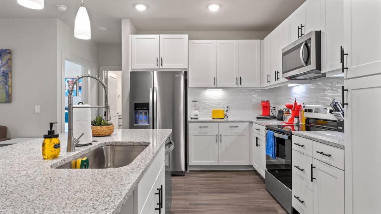Apartamento Luxury Central Apts - Free Parking, Gym, Fast Wifi Austin Exterior foto