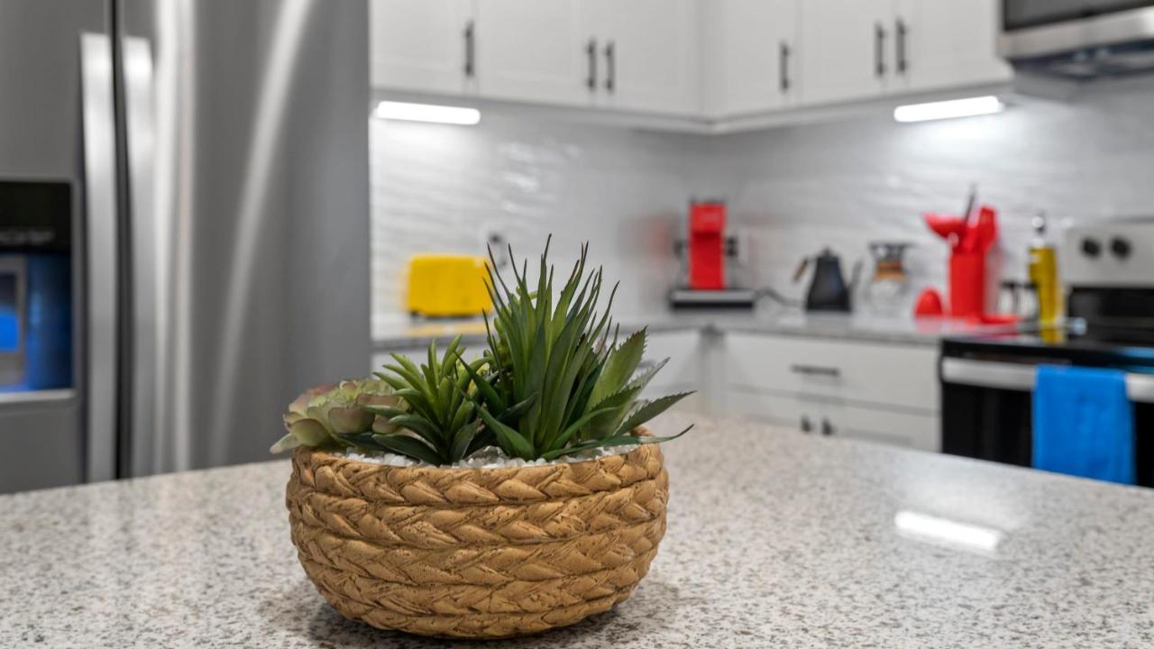 Apartamento Luxury Central Apts - Free Parking, Gym, Fast Wifi Austin Exterior foto
